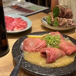 (卸)精肉店直送 たれ焼肉と米 大和西大寺店 - 