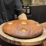 イル アオヤマ - フォカッチャ