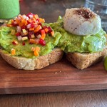 スケロク ダイナー - アボカドトースト