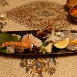 四季の味 喜膳 - 刺し身盛り合わせ　車海老、あこう、カツオのたたき、鮑、石鯛