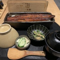 うなぎ四代目菊川 東京駅黒塀横丁店 - 