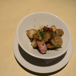 ムートン - 厚切りベーコンとじゃがバター　取り分けサイズ