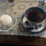 ゼー六 本町店 - コーヒーとアイスモナカのセット　420円