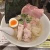 塩生姜らー麺専門店 MANNISH 淡路町本店