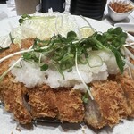 とんかつととろろ膳 かつ麦 - 夏のさっぱりとんかつ(中) 1,580円