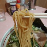 らーめん研究所 - 2024年9月　黒醤油　スープ5番　中太麺＋青ネギ増し＋玉ねぎ＋鶏ワンタン3個　890＋120＋120＋200円