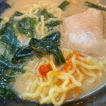 麺家 中村桜 - 残り1/3で豆板醤(無料)追加で味変