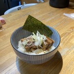支那そば なかじま - 角煮ごはん