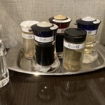 松の樹 - 卓上調味料