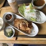 モクモク - ぶたのしょうが焼き　1,500円