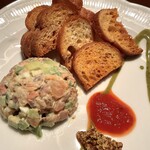 トラットリア　ゼータ - サーモンとアボカドのタルタル