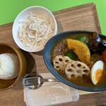 にじのかかるところ - スープカレー