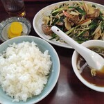 進来軒 - レバニラ炒め、ライス