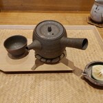 祇園 にし - 鱧・蛤の土瓶蒸し