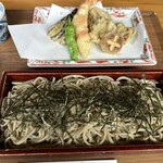 一休 - 天ざる大盛り（箸袋は皆書いてる文字が違う手作り）