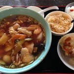 中国北方家庭小皿料理 海華 - ランチ（740円）