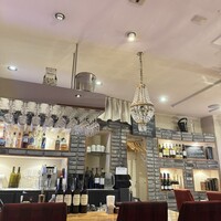 VIRGO 銀座 - お店はとても清潔感があって、キラキラしてるけど落ち着いた感じです。