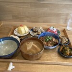 おともトごはん おかもト食堂 - 