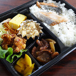 あじさい - 2014.02鮭弁当(420円)