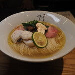 中華そば ぺる鶏 - 長野産松茸と鱧の中華そば（9月の限定）