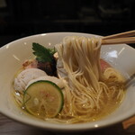 中華そば ぺる鶏 - ハルユタカ使用の自家製麺