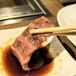 熟成焼肉 マルニク - 神戸牛特上カルビタレで