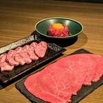 熟成焼肉 マルニク - 神戸牛特上カルビ、ロース、ユッケ