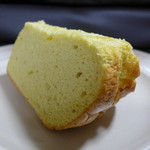 坪屋 - これがイチオシのシフォンケーキ！　やみつきです(^^)