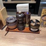 麺や兼虎 - カウンター卓上