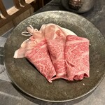 しなもん堂 - 道産和牛肩ロース、ラベンダーポークロース