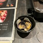 しなもん堂 - お通し／アサリの酒蒸し