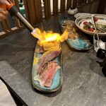 しなもん堂 - 道産和牛ブリスケットの炙り寿司4貫