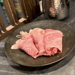 しなもん堂 - 道産和牛肩ロース、ラベンダーポークロース