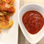 カトリ・キッチン - チキンチャウミンのソース