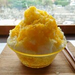 石垣テラス - マンゴーかき氷(牛乳アイス入り)　1,300円