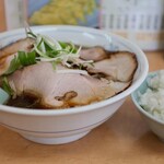 ラーメン大王 - チャーシューメン正油と小ライス