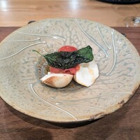 La Stalla - 来てよかったといきなり思わせる深みカプレーゼ