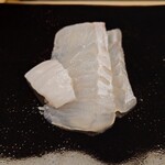 日本橋蛎殻町 すぎた - 青森の鮃（縁側付き）