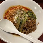 noodles house 錦鯉 - 辛3痺2の汁無し担々麺で1100円