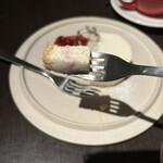 レッチェ - 苺レアチーズケーキ　苺の層