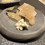 あま木 - 酢飯煎餅（桜海老、海苔）　落花生入りクリームチーズ