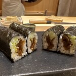 あま木 - 追加（相方のみ）　かんぴょう巻き　山葵多めでお願いして、きっちり泣いてました。次回はノーマル山葵バージョンでいただきたいそうです（笑）