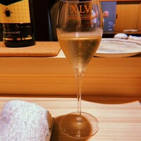 鮨 由う - 