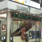 STARBUCKS COFFEE - 入り口のエスカレータ