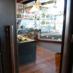 ピュイサンス - 入り口から中を覗いて。