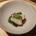 温石 - 太刀魚の蒸し､叩いた葱ソース､花紫蘇､モロヘイヤ