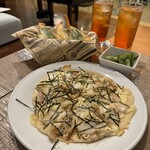 Endless Journey Cafe & Pub - 