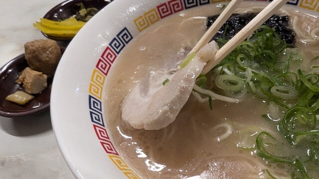丸星ラーメン監修 サンポー食品 本格 久留米 濃厚豚骨棒ラーメン 丸星ラーメン監修 サンポー食品 本格 久留米 濃厚豚骨棒ラーメン