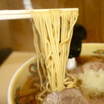 タンタン - ストレート麺、特チャは3玉位の量がありました