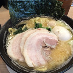 一番家 - オールスターラーメン880円